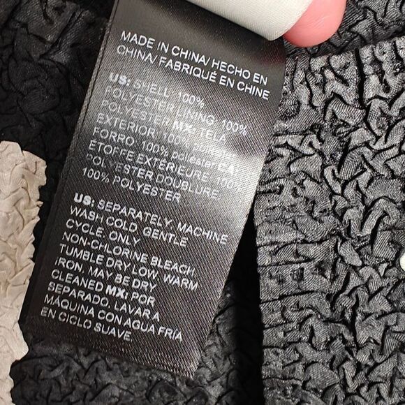 Chico's Travelers Reversible Black White Patterned Red Accents Crushed Jacket 3 - Picture 9 of 11